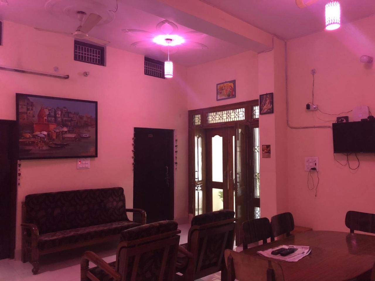 Gangotri Paying Guest House Varanasi Bagian luar foto