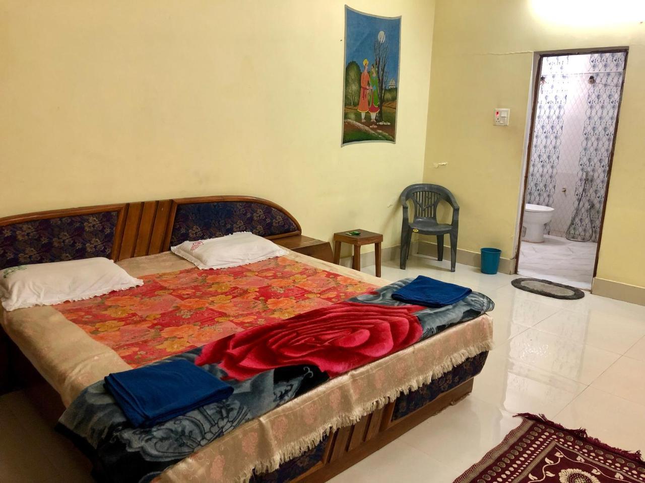 Gangotri Paying Guest House Varanasi Bagian luar foto